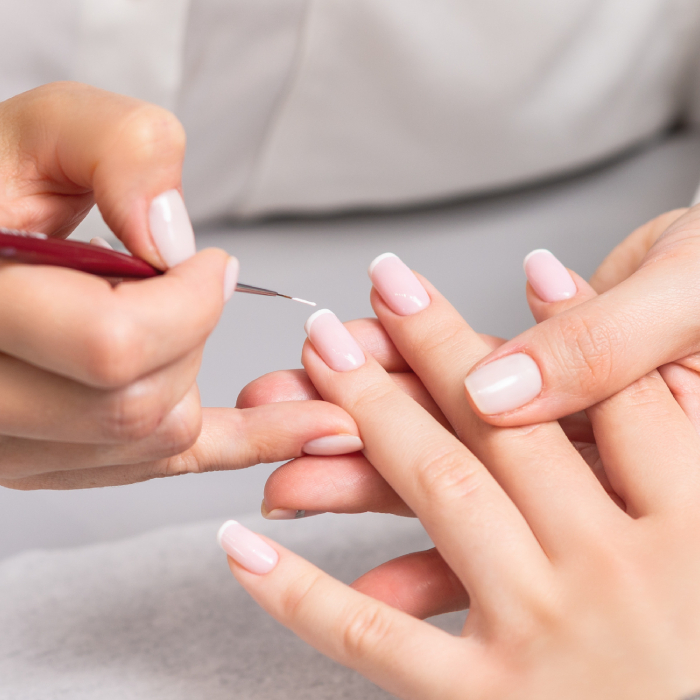 Manucure L’Évasion Eau Spa Manucure et pose de vernis